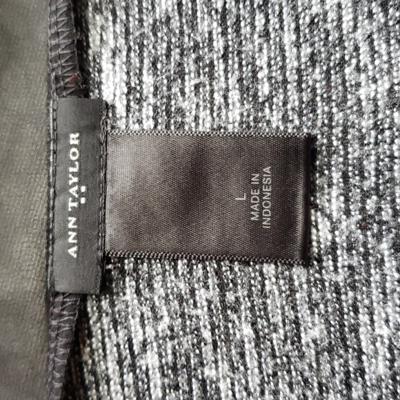 Ann Tayor Black and White Capped Sleeve Knit Top with Sheer Trim - Picture 9 of 10